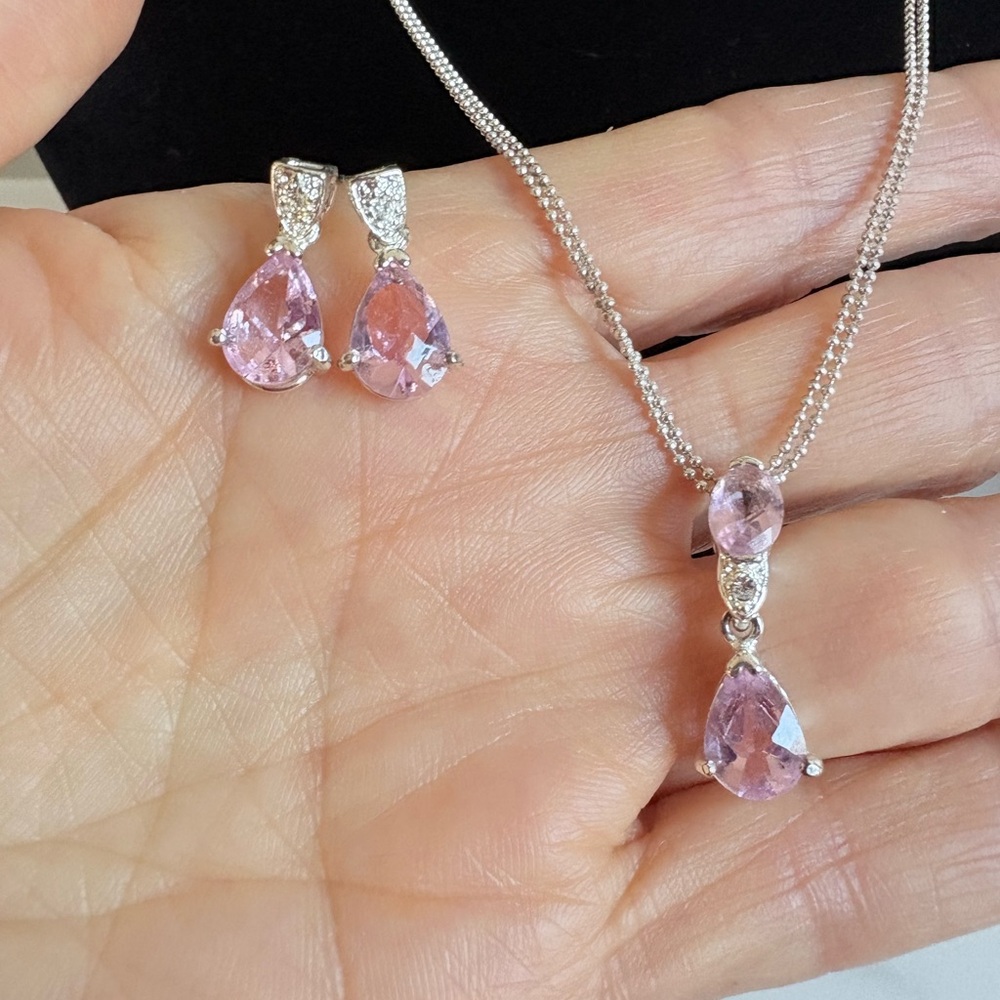 Vintage Avon Pink Crystal Teardrop Necklace & Earrings Set Silver Tone NIB